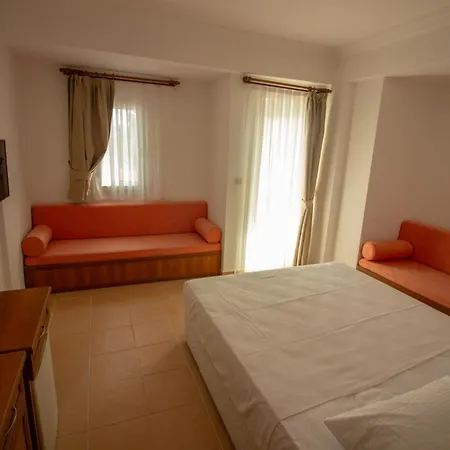 Celeste פאטהיה