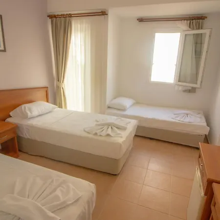 Hotel Celeste *