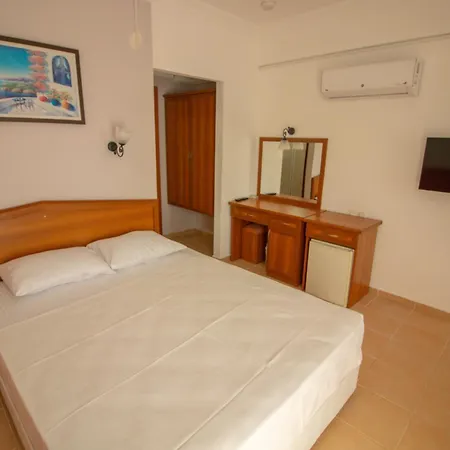 Celeste フェティエ